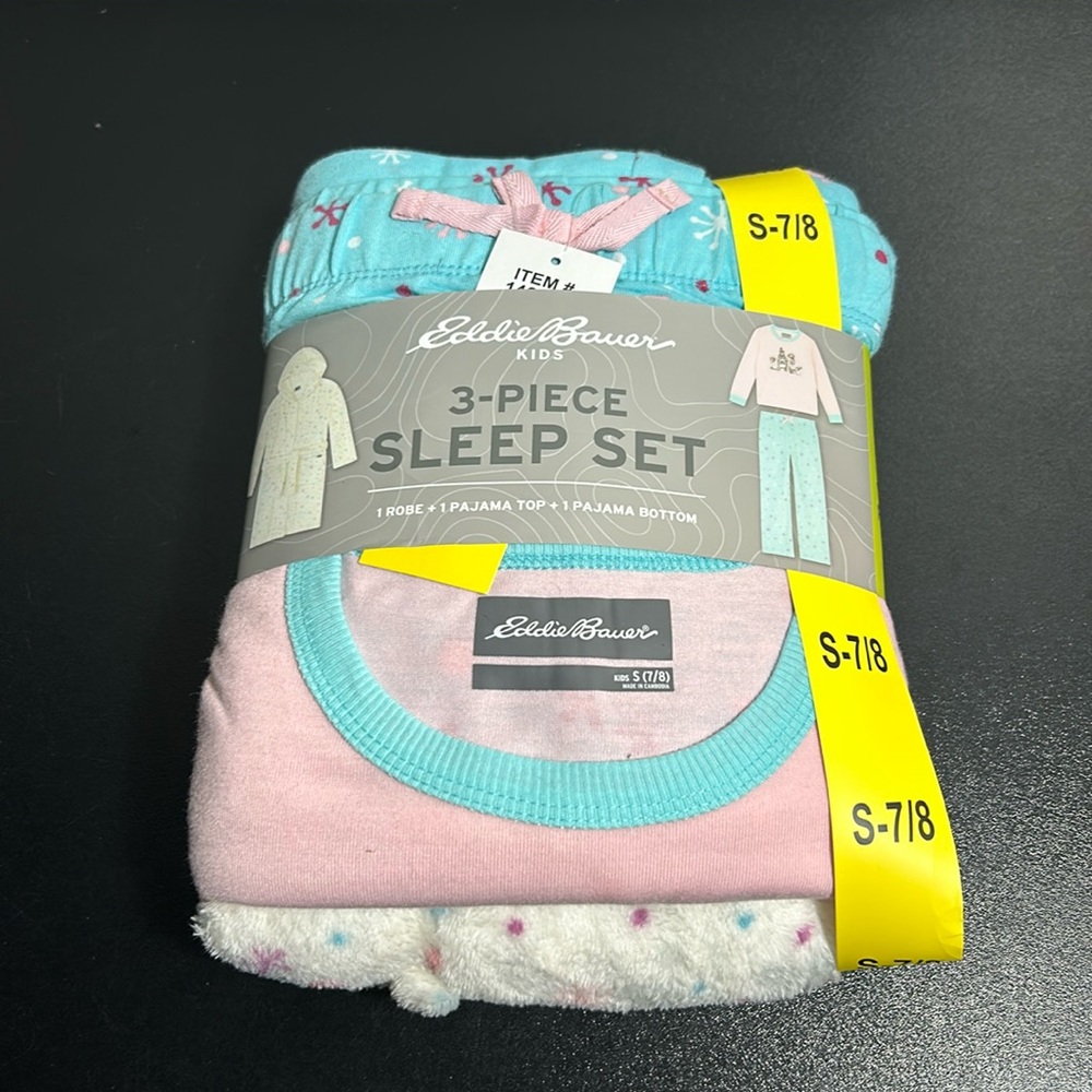 Eddie Bauer kids 3 piece sleep set Small 7/8‎